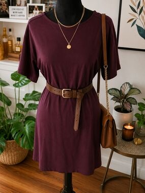 Express Plum Short Sleeve Mini Dress with Brown Belt